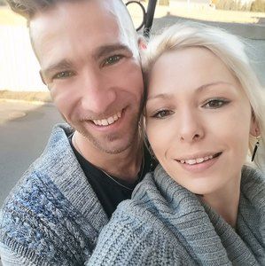 Meet your Posher, Roxanne